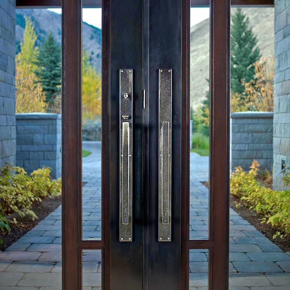 Door Redpandagoods